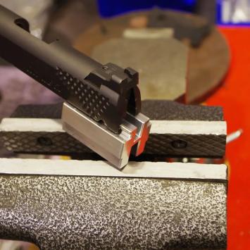 ET slide-lock-tool-for-1911-2011